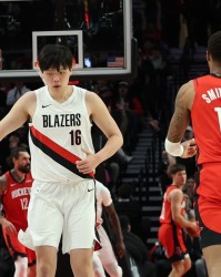 KAIYUN APP-杨毅：中国球员比较内敛 在美国必须短时间内站稳位置 否则没戏