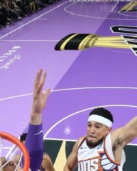 开云体育下载-70分先生变传球高手！布克进化更契合杜兰特